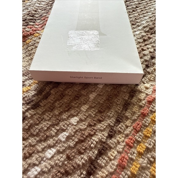 NEW Genuine Apple Watch Band Series 40mm Sport Band - Starlight 2024 Sealed - Picture 6 of 9